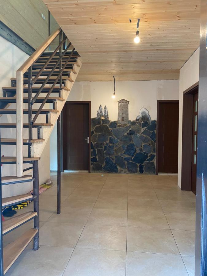 Guest House Caucasioni Adishi المظهر الخارجي الصورة